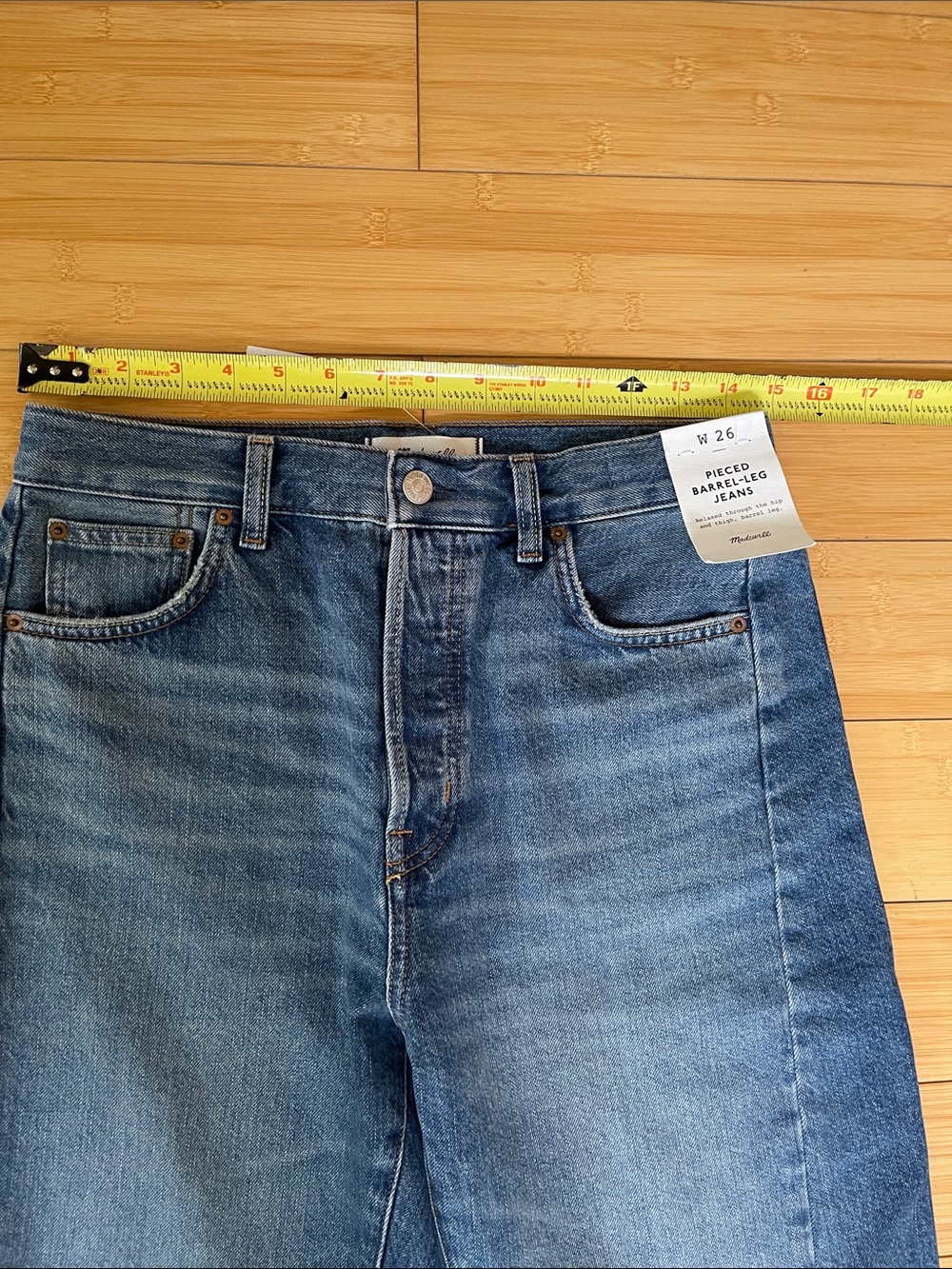 Madewell Women NWT Pieced Barrel Leg Denim Jeans in Medium Blue Wash Button 26 - Picture 11 of 15